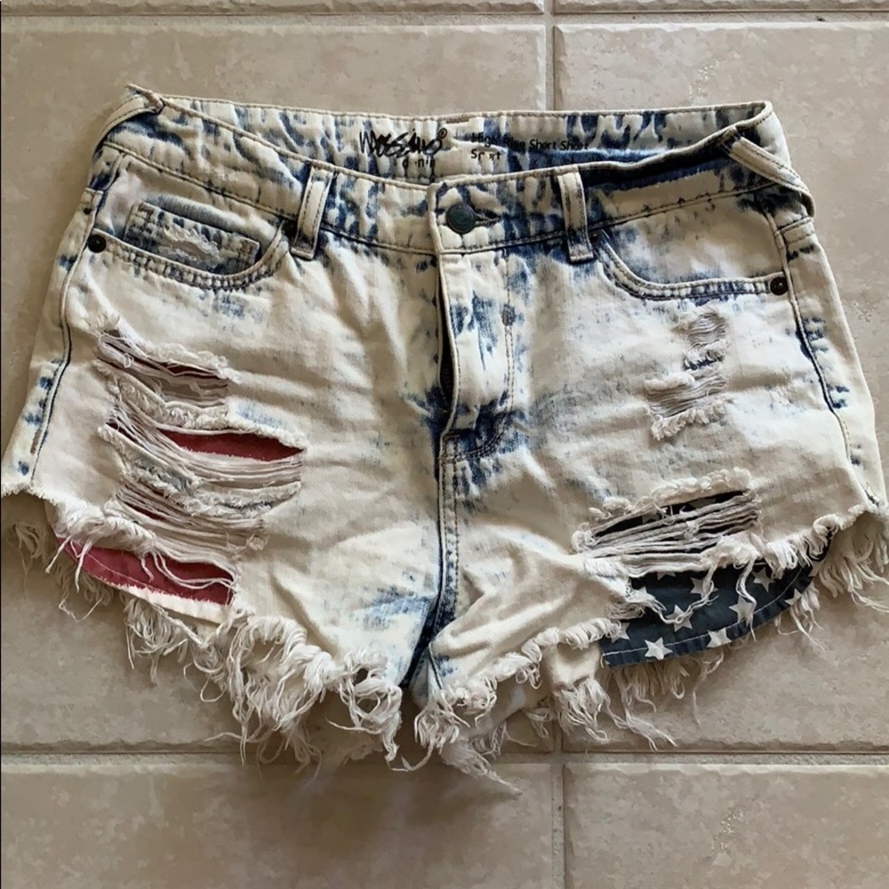 American flag detail high waisted shorts